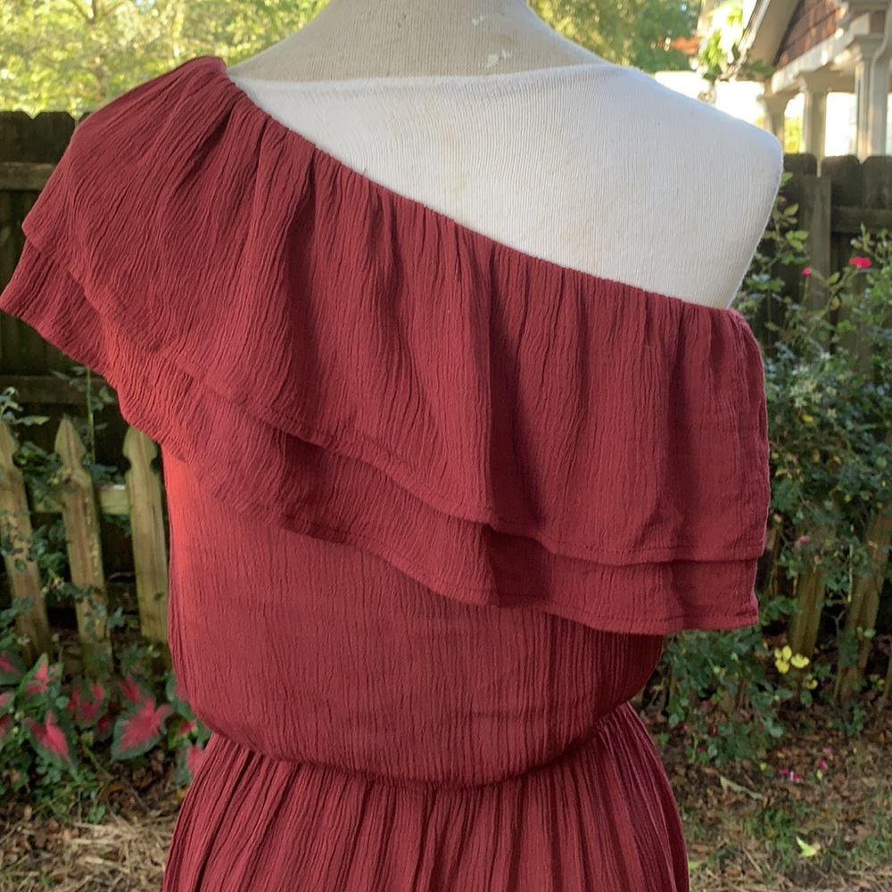 Mossimo burgundy one shoulder Dress Size Small - Picture 5 of 6